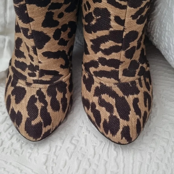 Dolce&Gabanna leopard tweed slip on boots size 7.5 will fit 7 - Picture 5 of 7
